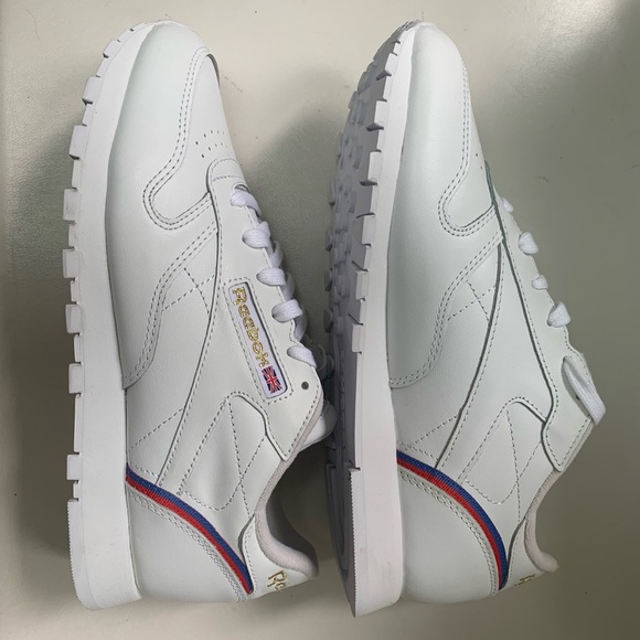 BNIB REEBOK Classic Leather World Flag Sneaker, 8M - Picture 4 of 16